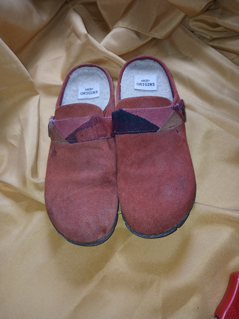 Earth Origins Womens Rust Suede Clog Mules